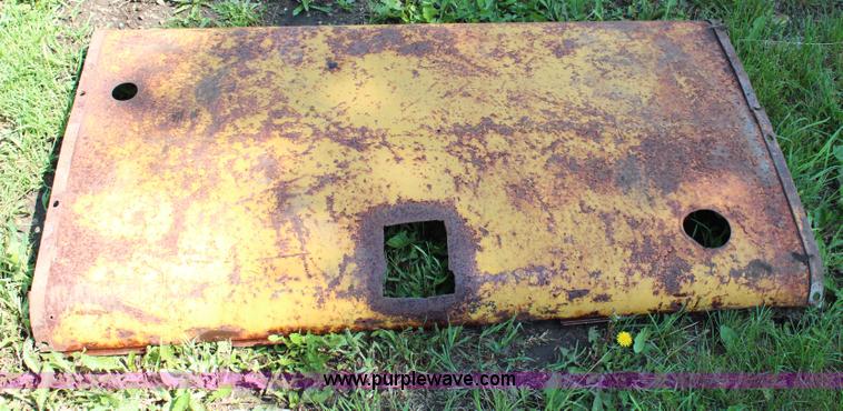 image for item H2522 Caterpillar D4 dozer