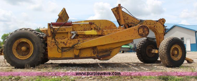 image for item H2537 Caterpillar 70 hydraulic scraper