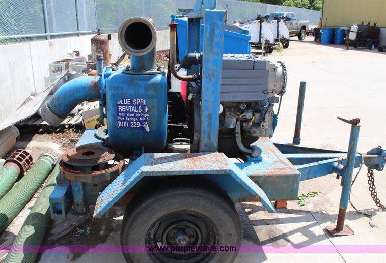 image for item H2572 6" water pump with hose