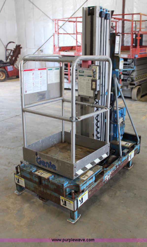 image for item H2575 Genie TWP-24 Scissor lift