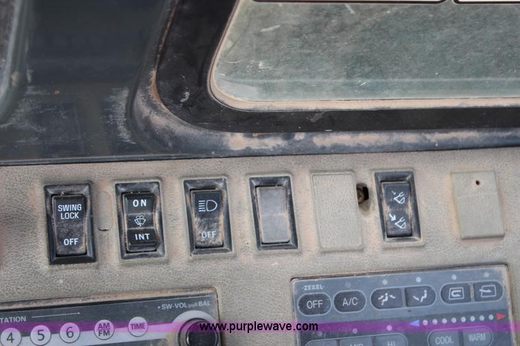 image for item H2576 1999 Komatsu PC400LC-6LK excavator