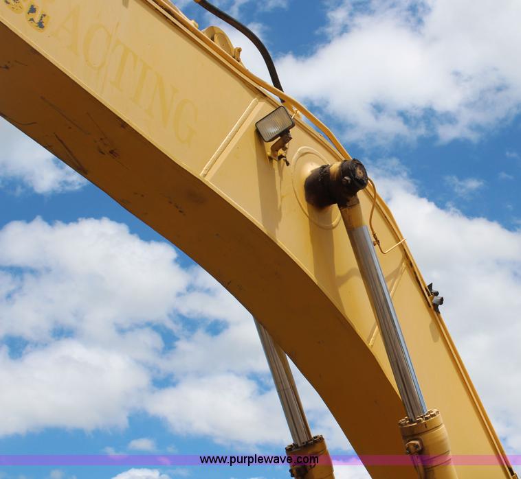 image for item H2576 1999 Komatsu PC400LC-6LK excavator