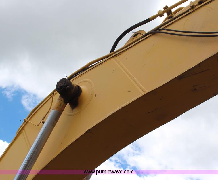 image for item H2576 1999 Komatsu PC400LC-6LK excavator