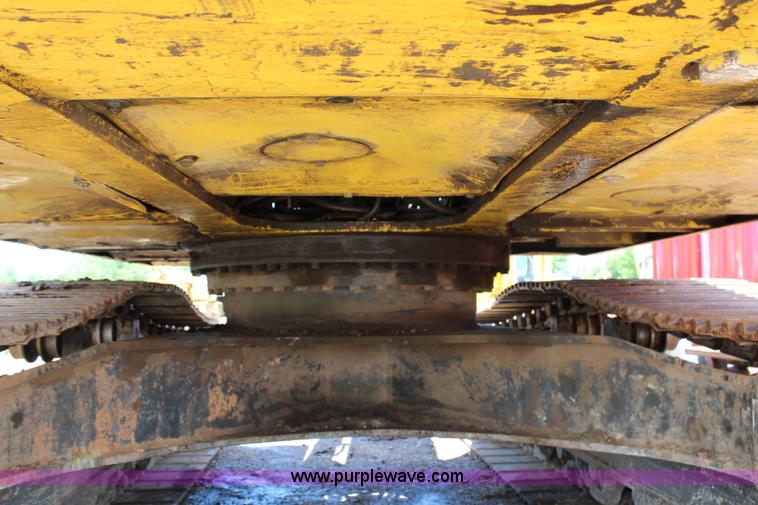 image for item H2576 1999 Komatsu PC400LC-6LK excavator