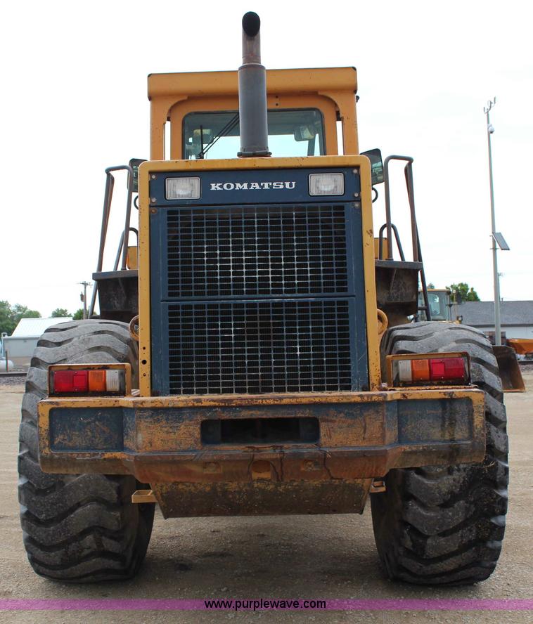 image for item H2714 1989 Komatsu WA450-1L wheel loader