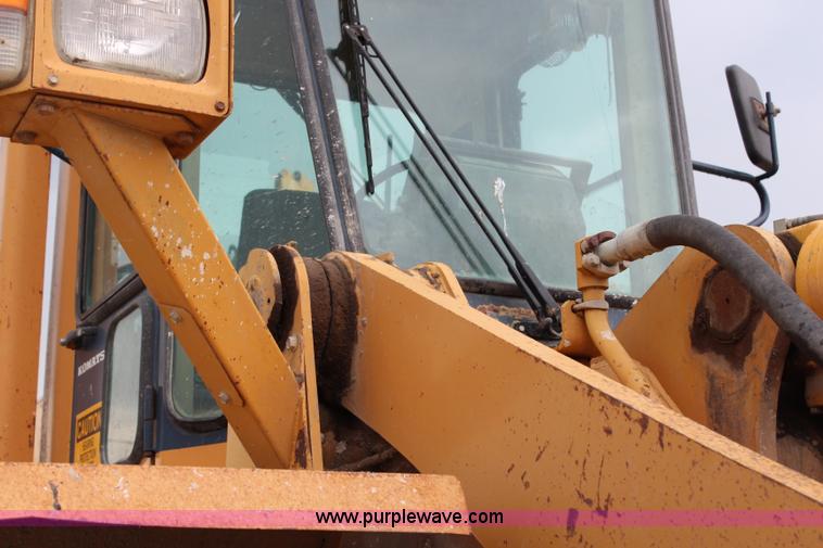 image for item H2714 1989 Komatsu WA450-1L wheel loader