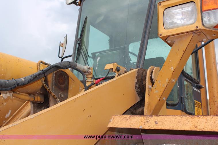 image for item H2714 1989 Komatsu WA450-1L wheel loader