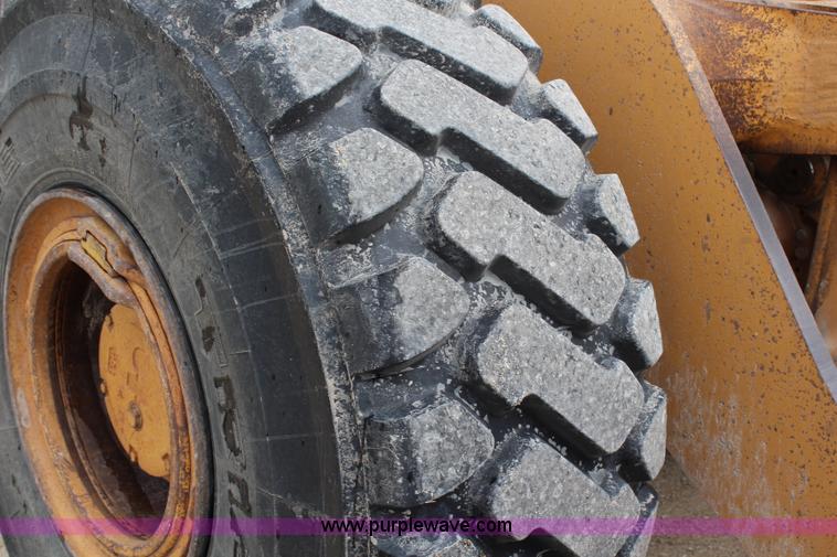 image for item H2714 1989 Komatsu WA450-1L wheel loader