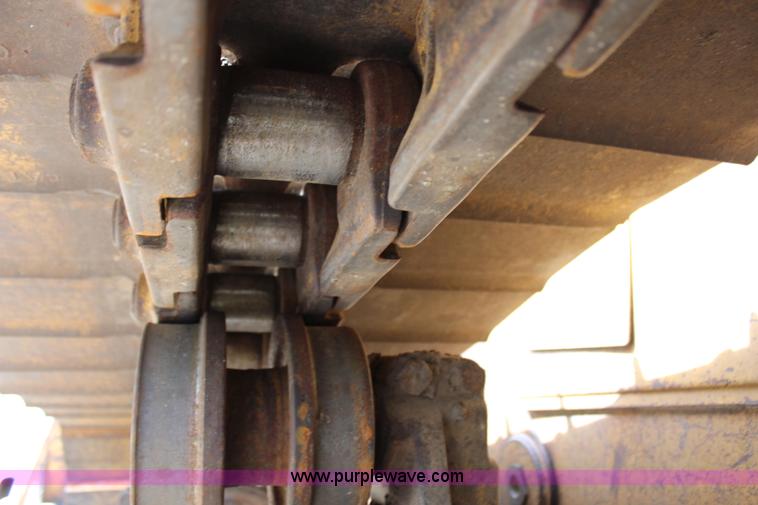 image for item H2724 1994 Caterpillar D6H LGP Series II dozer