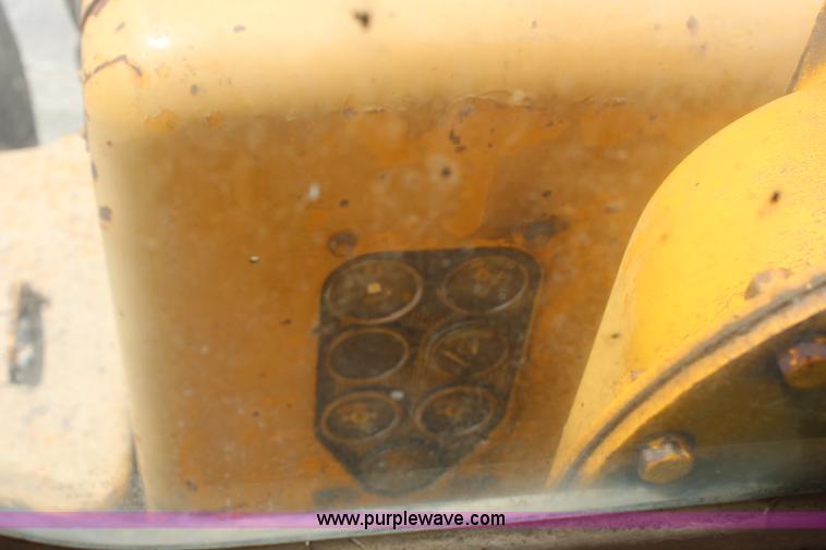 image for item H2725 1976 Caterpillar 140G articulated motor grader