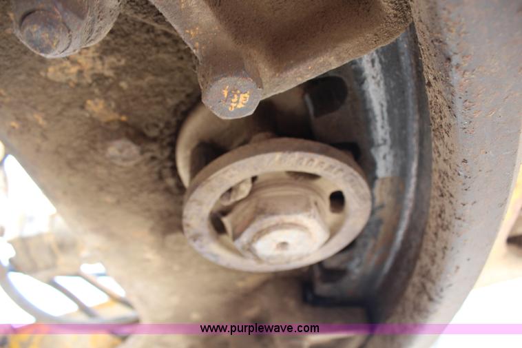 image for item H2725 1976 Caterpillar 140G articulated motor grader