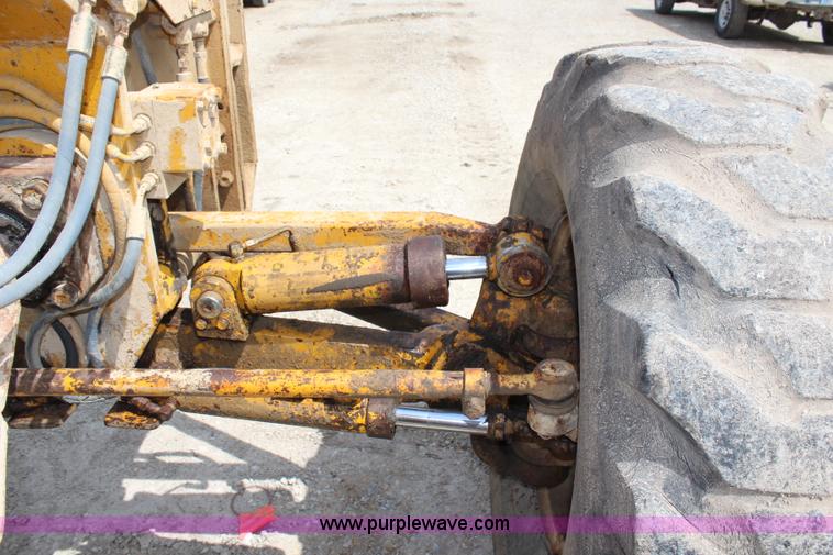 image for item H2725 1976 Caterpillar 140G articulated motor grader