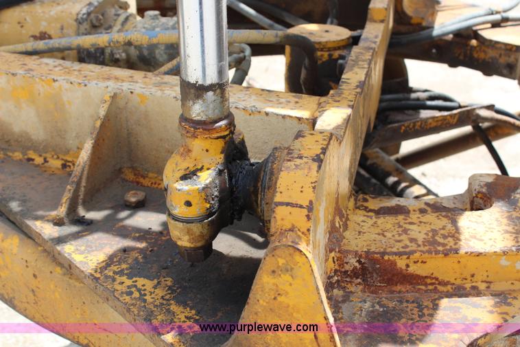 image for item H2725 1976 Caterpillar 140G articulated motor grader