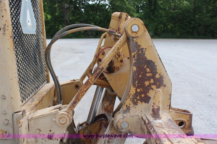image for item H2725 1976 Caterpillar 140G articulated motor grader