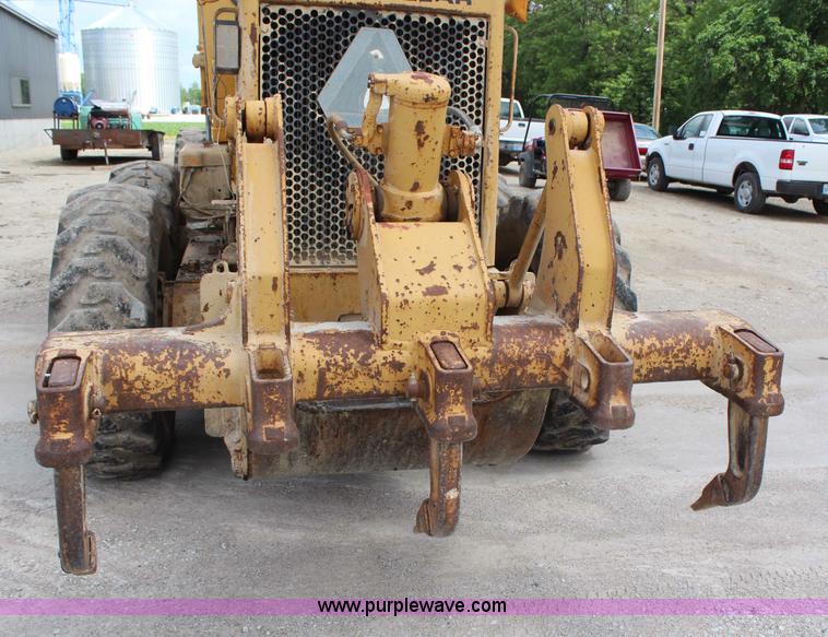 image for item H2725 1976 Caterpillar 140G articulated motor grader