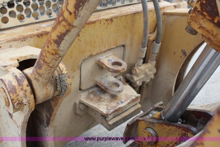 image for item H2725 1976 Caterpillar 140G articulated motor grader
