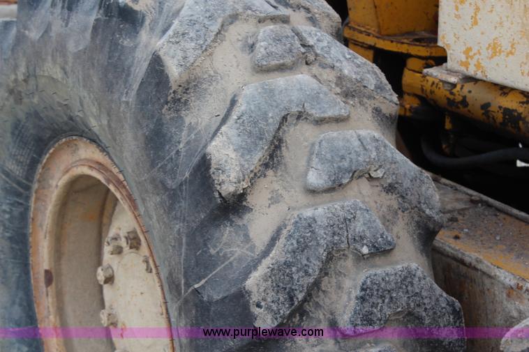 image for item H2725 1976 Caterpillar 140G articulated motor grader