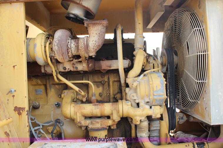 image for item H2726 1990 Caterpillar SS-250 soil stabilizer