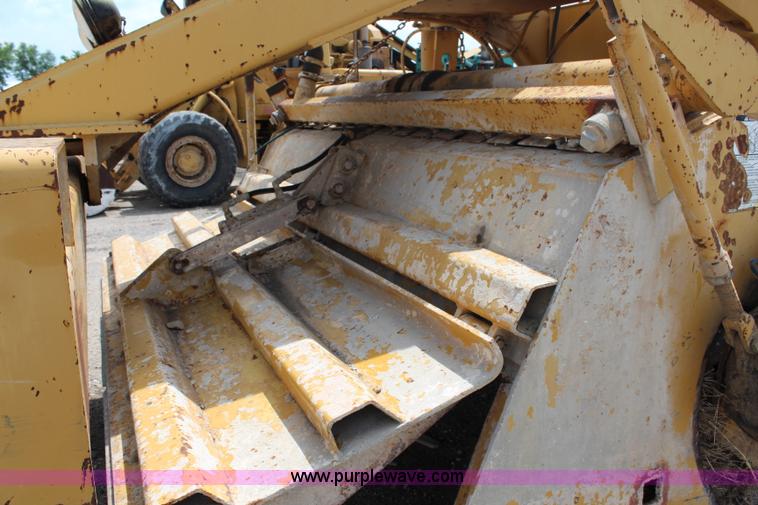 image for item H2726 1990 Caterpillar SS-250 soil stabilizer