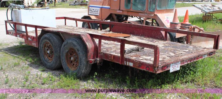 image for item H2730 2003 Target tandem axle trailer