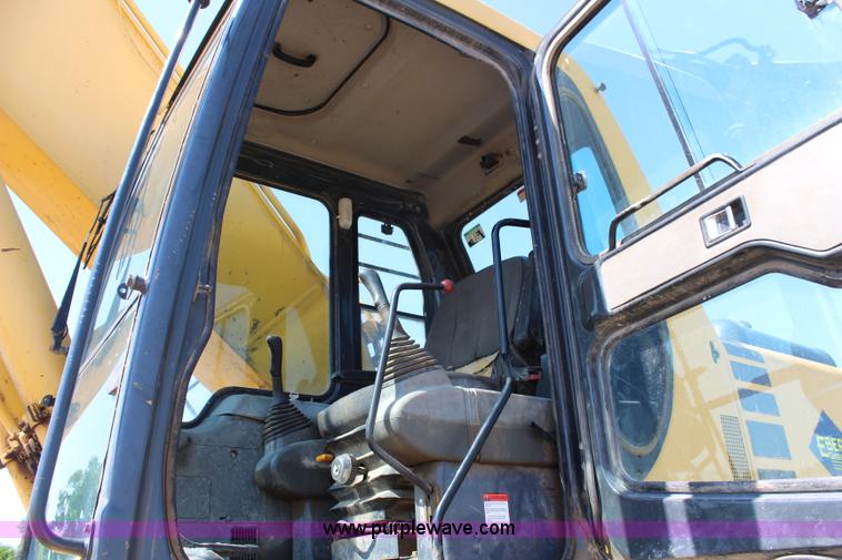 image for item H2743 2003 Komatsu PC400LC-6LM excavator