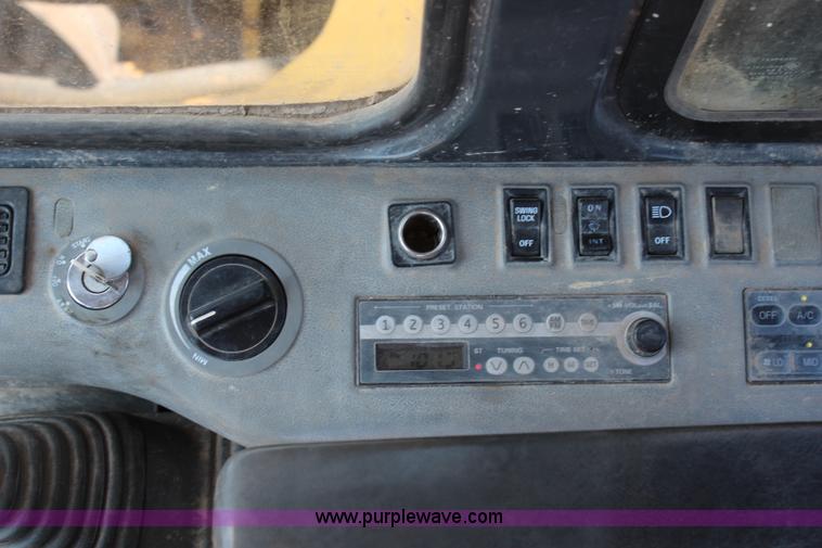 image for item H2743 2003 Komatsu PC400LC-6LM excavator