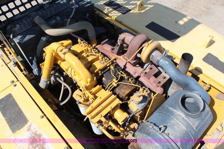 image for item H2743 2003 Komatsu PC400LC-6LM excavator