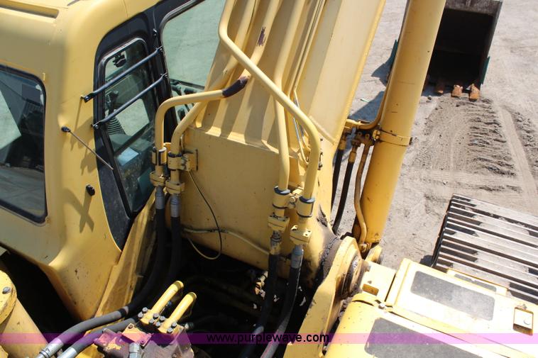 image for item H2743 2003 Komatsu PC400LC-6LM excavator