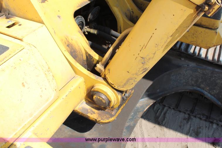 image for item H2743 2003 Komatsu PC400LC-6LM excavator