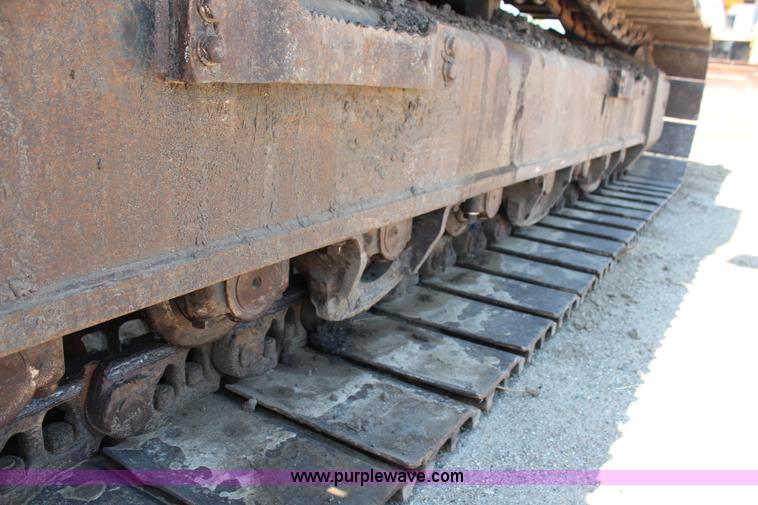 image for item H2743 2003 Komatsu PC400LC-6LM excavator