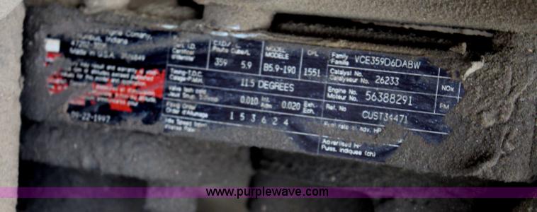 image for item H2749 1998 Ford F800 flatbed truck