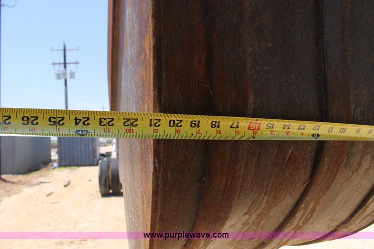 image for item H2989 1998 New Holland 555E backhoe