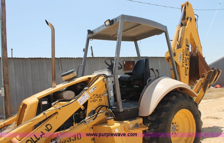 image for item H2989 1998 New Holland 555E backhoe