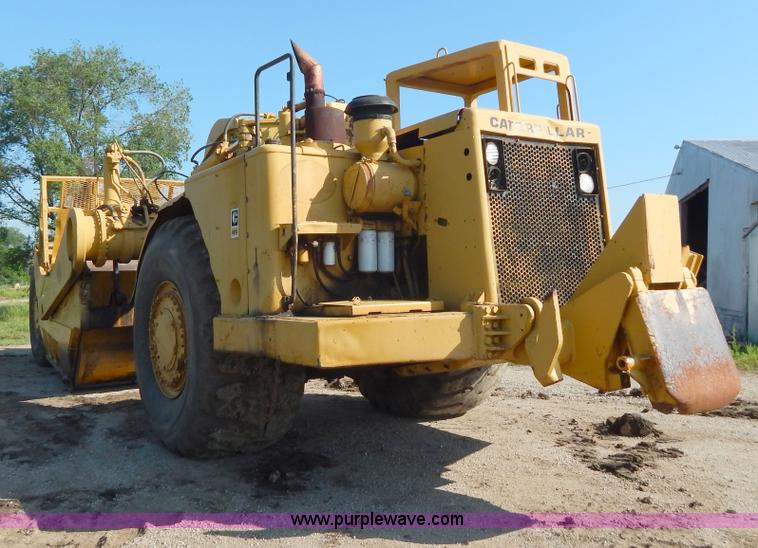 image for item H3343 1977 Caterpillar 637D dual engine conventional scraper