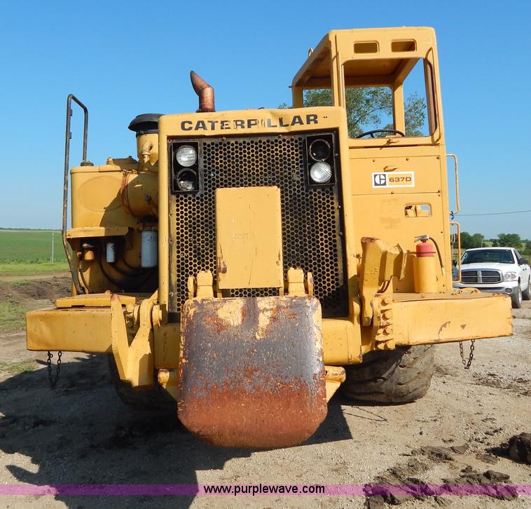 image for item H3343 1977 Caterpillar 637D dual engine conventional scraper