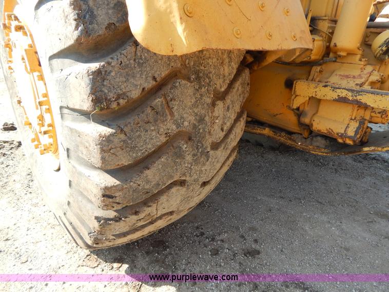 image for item H3343 1977 Caterpillar 637D dual engine conventional scraper