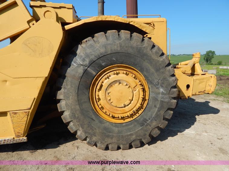 image for item H3343 1977 Caterpillar 637D dual engine conventional scraper