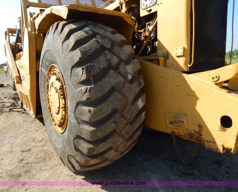 image for item H3343 1977 Caterpillar 637D dual engine conventional scraper