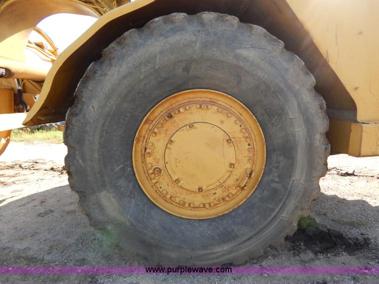 image for item H3343 1977 Caterpillar 637D dual engine conventional scraper