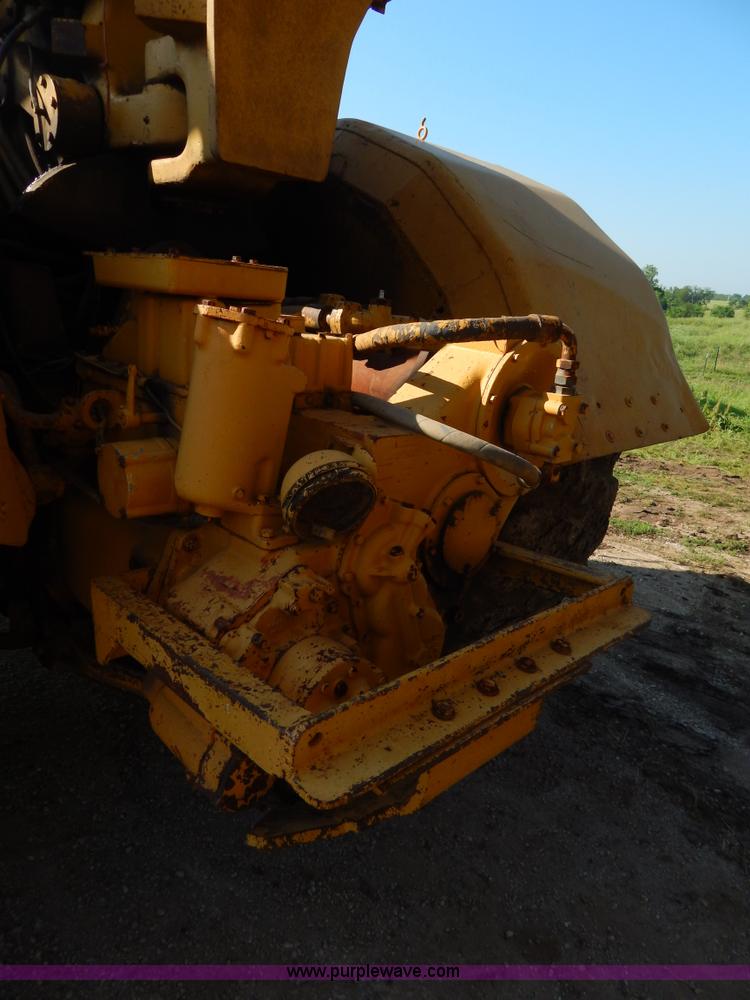 image for item H3343 1977 Caterpillar 637D dual engine conventional scraper