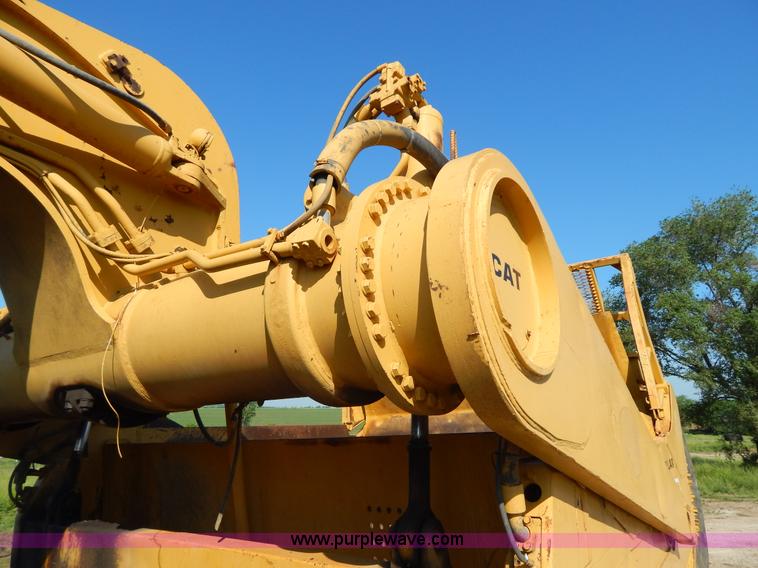 image for item H3343 1977 Caterpillar 637D dual engine conventional scraper