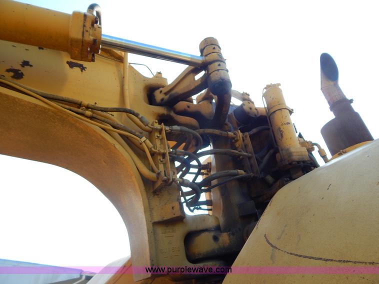 image for item H3343 1977 Caterpillar 637D dual engine conventional scraper