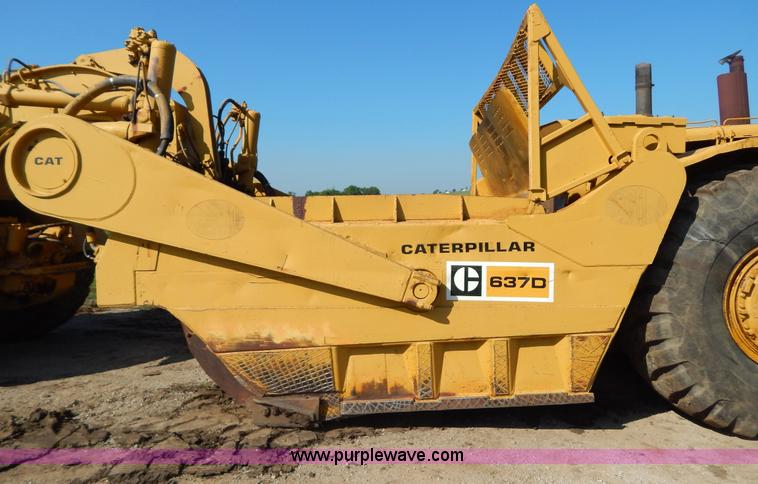 image for item H3343 1977 Caterpillar 637D dual engine conventional scraper