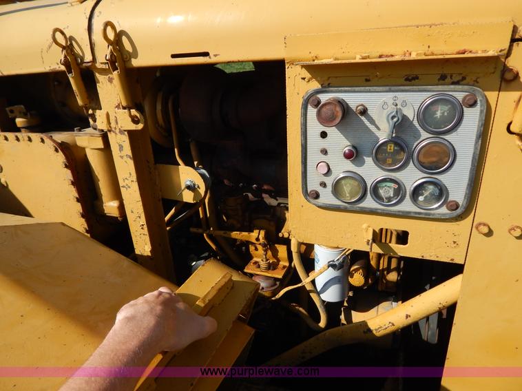 image for item H3343 1977 Caterpillar 637D dual engine conventional scraper