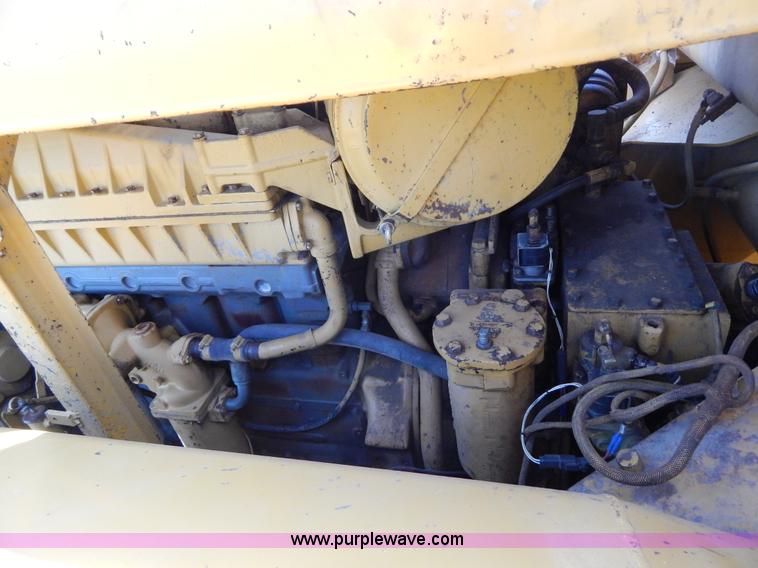 image for item H3343 1977 Caterpillar 637D dual engine conventional scraper