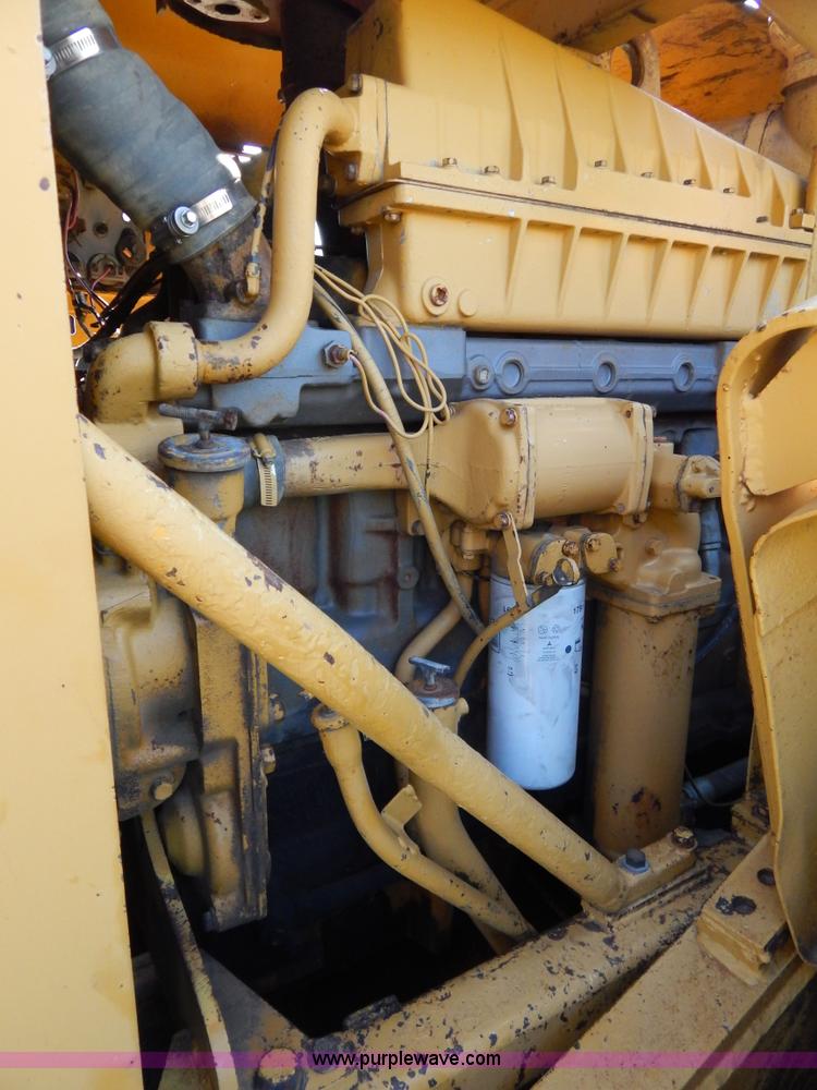 image for item H3343 1977 Caterpillar 637D dual engine conventional scraper