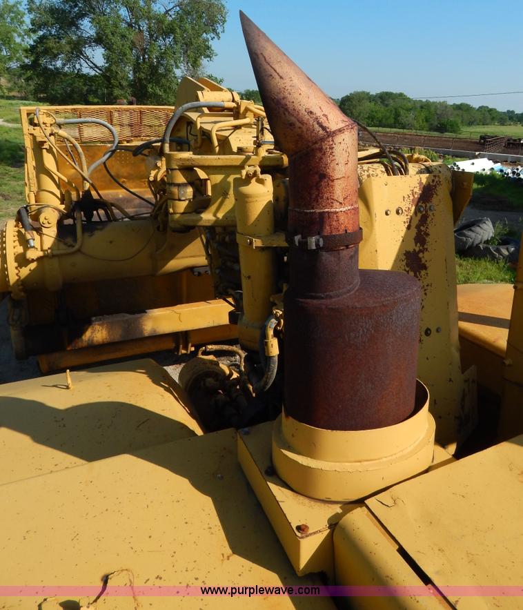 image for item H3343 1977 Caterpillar 637D dual engine conventional scraper