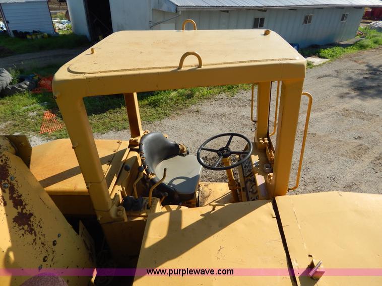 image for item H3343 1977 Caterpillar 637D dual engine conventional scraper