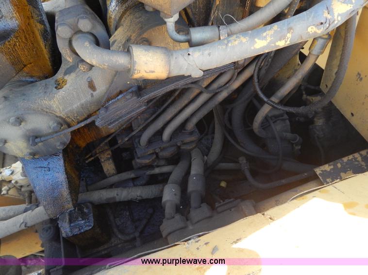 image for item H3343 1977 Caterpillar 637D dual engine conventional scraper