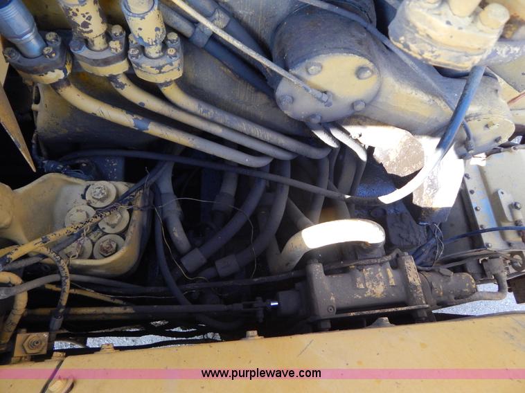 image for item H3343 1977 Caterpillar 637D dual engine conventional scraper